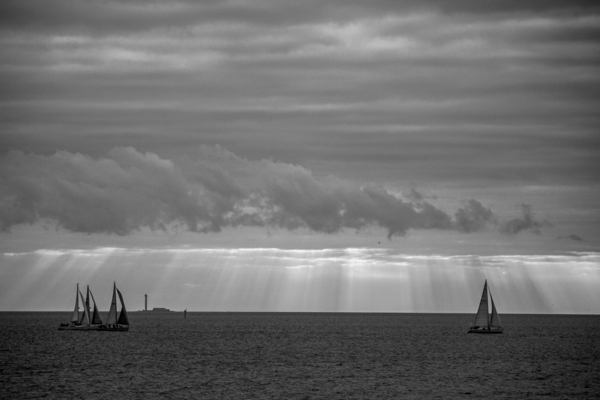 Sur la mer Mediterranee by Sara Teinturier   Photographie