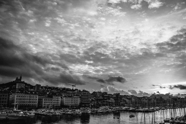 Coucher de soleil sur le Vieux-Port de Marseille  Print