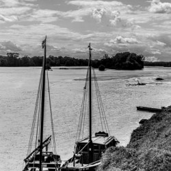 Sur la Loire   On the Loire 1