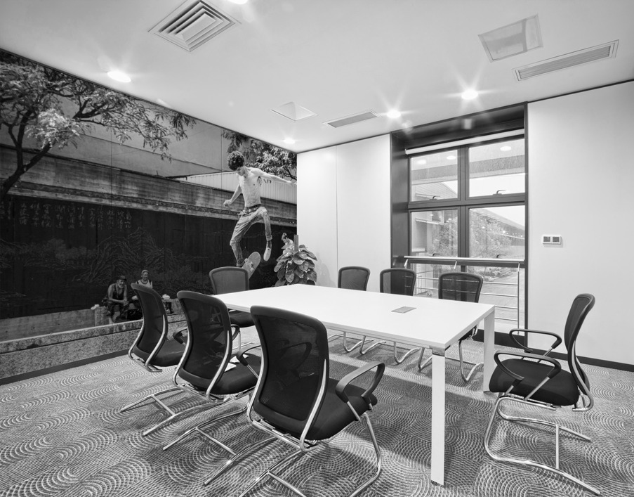 Sur la place - Montreal Wall Printing